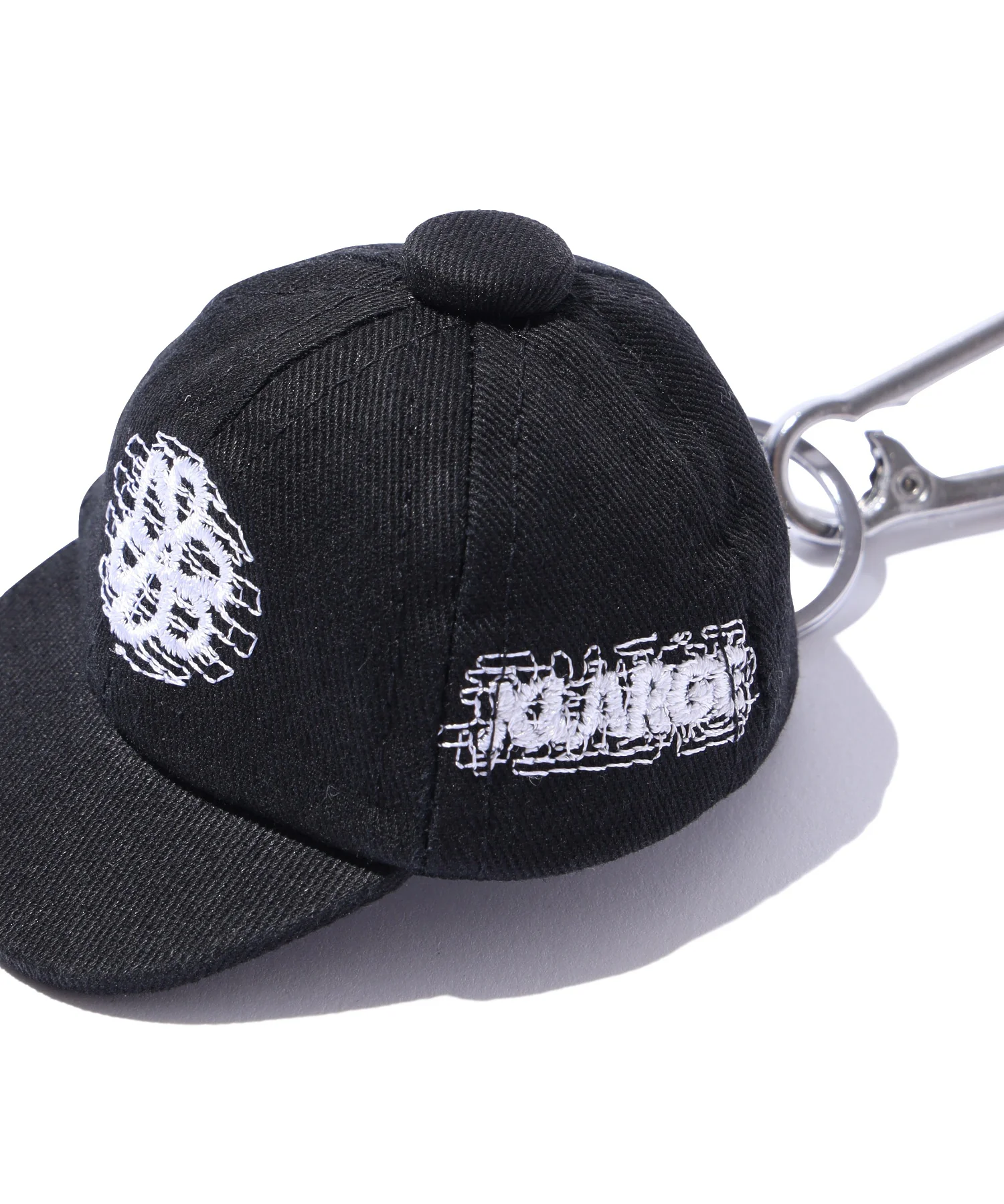 XLARGE×towndust MINI CAP KEYCHAIN - Image 10