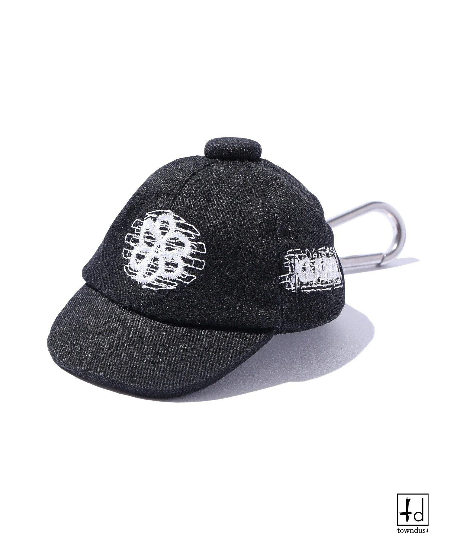 XLARGE×towndust MINI CAP KEYCHAIN - Image 5