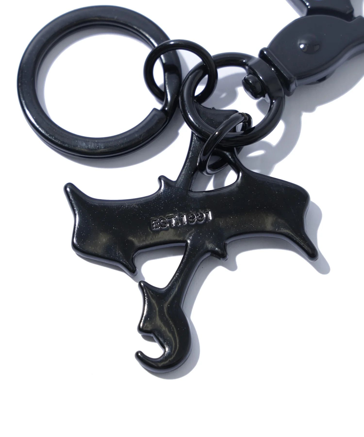 X LOGO KEYCHAIN - Image 10