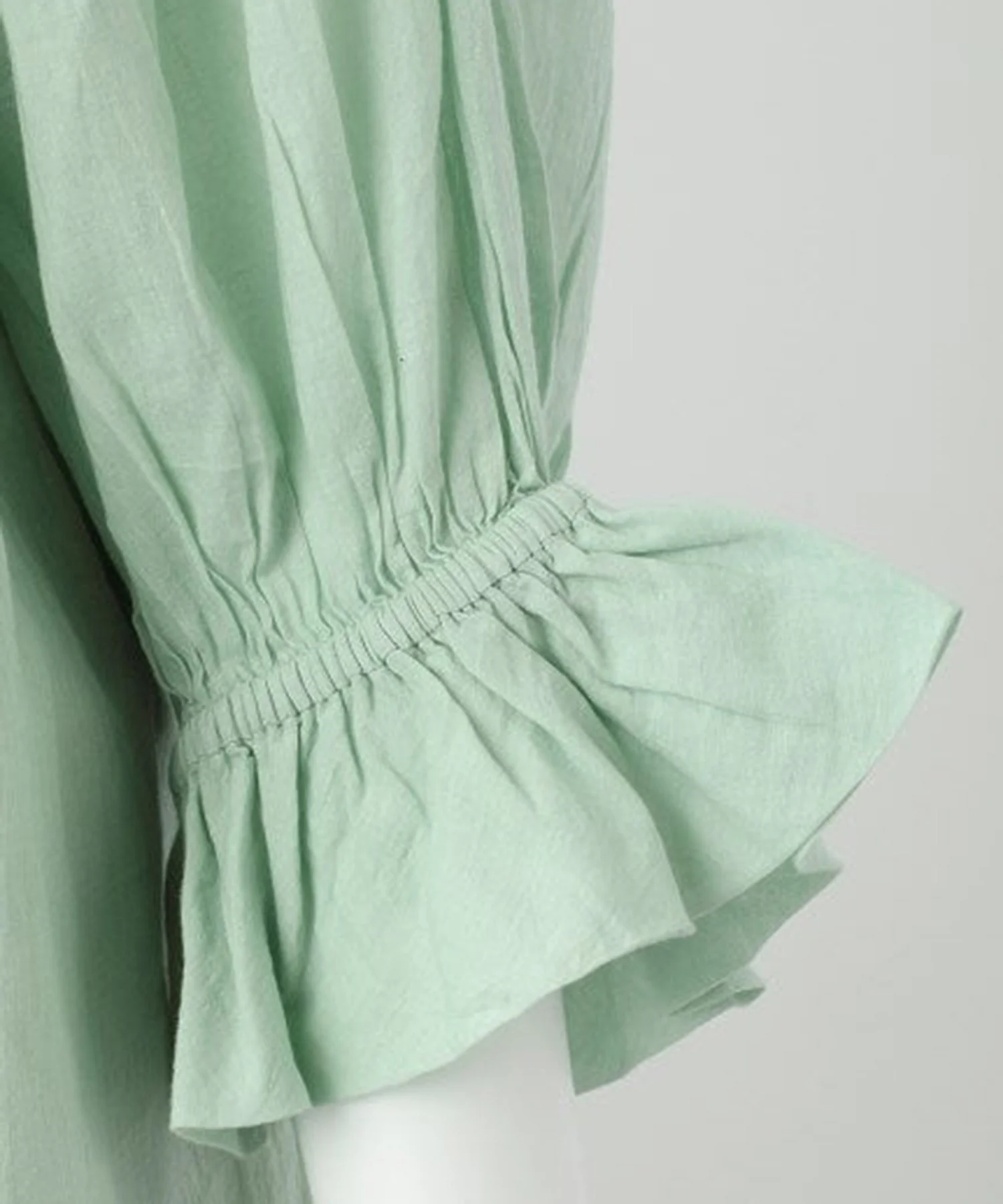 LACE GATHERED MINI DRESS MILKFED. - Image 6