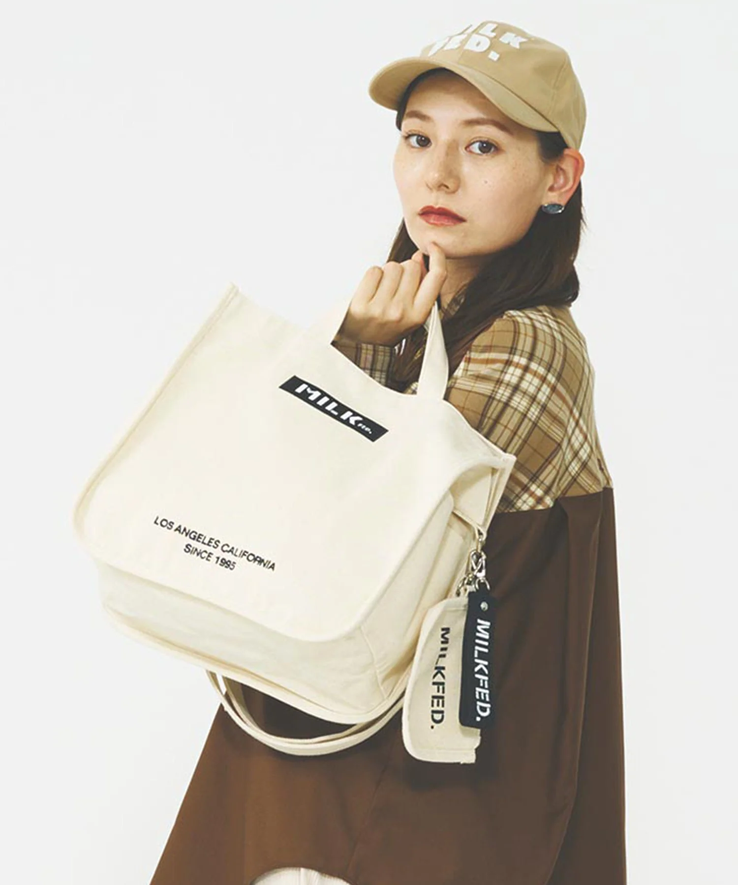 EMBROIDERED BAR SHOULDER BAG W/STRAP MILKFED. - Image 31