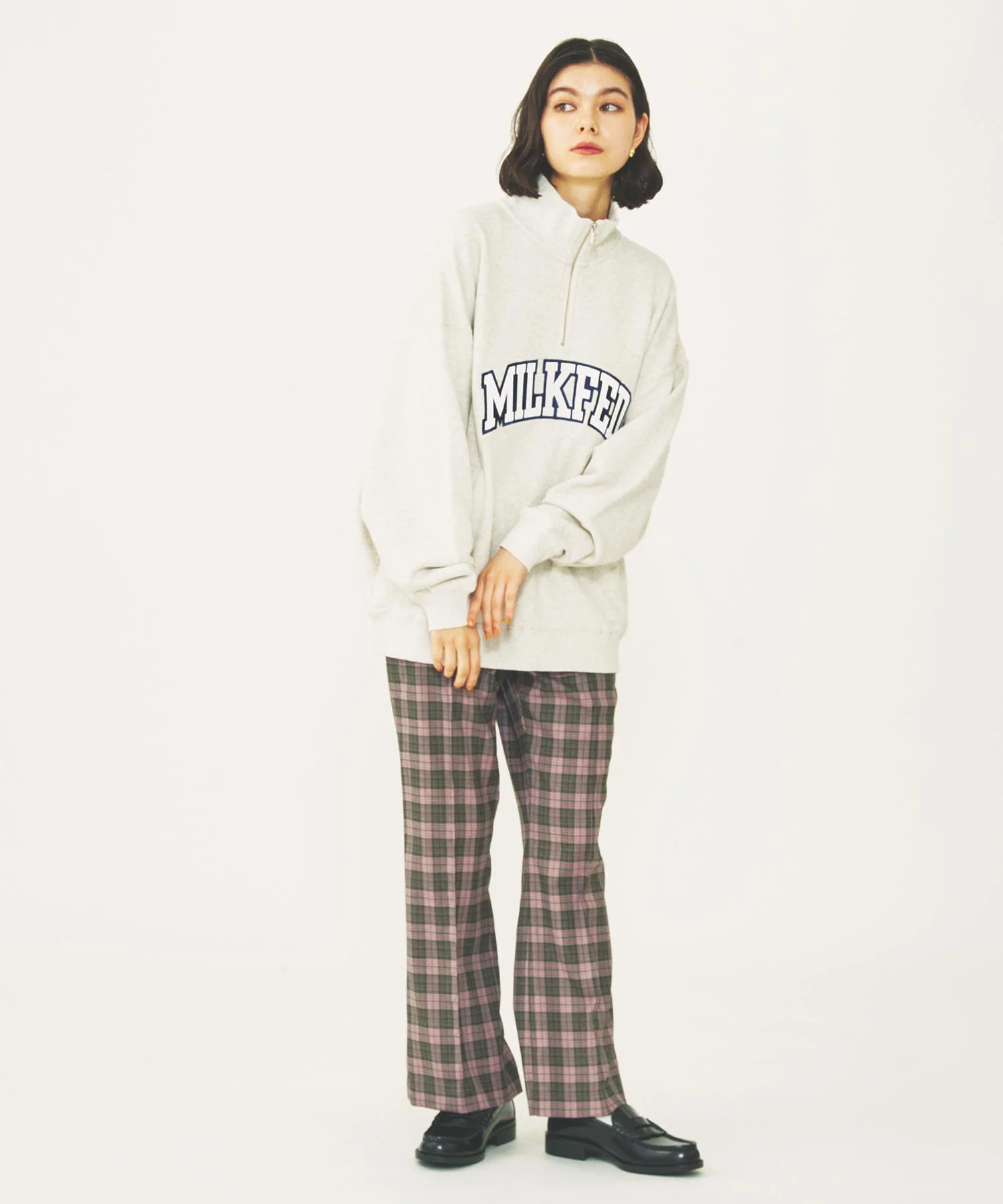 COLLEGE LOGO HALF ZIP TOP - Image 32