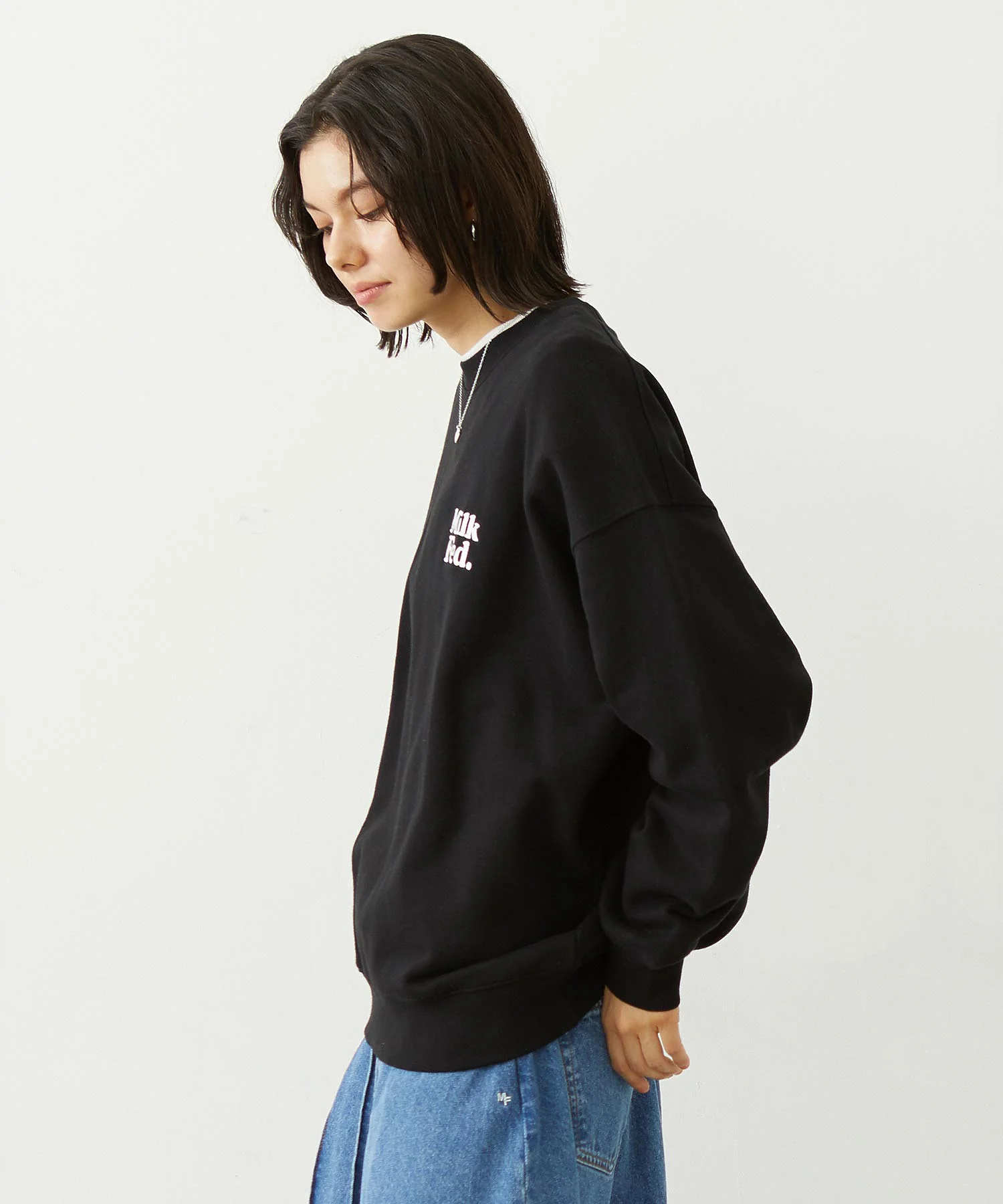 MILKFED. PLAID LOGO WIDE CREW SWEAT - Image 13