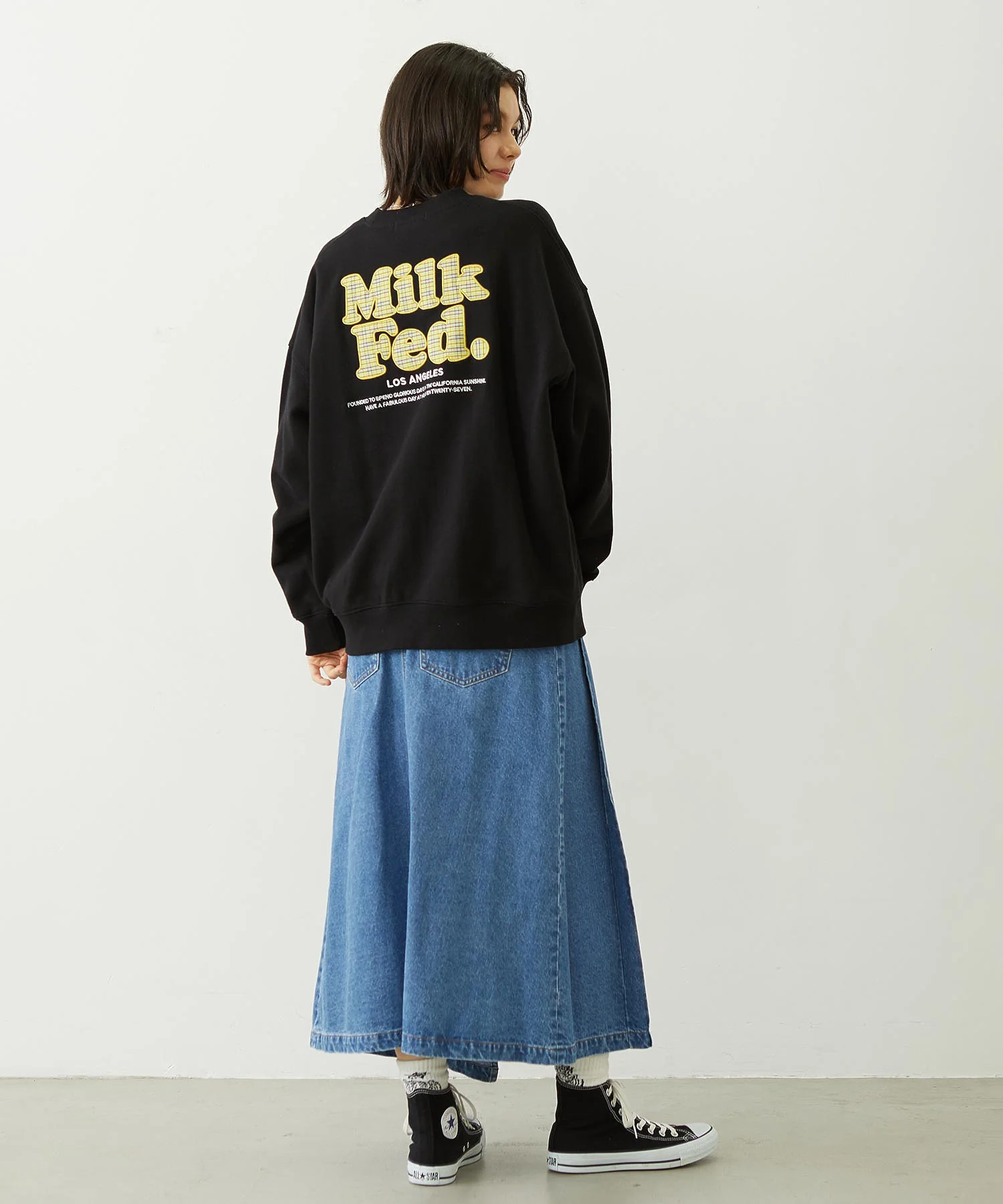 MILKFED. PLAID LOGO WIDE CREW SWEAT - Image 18