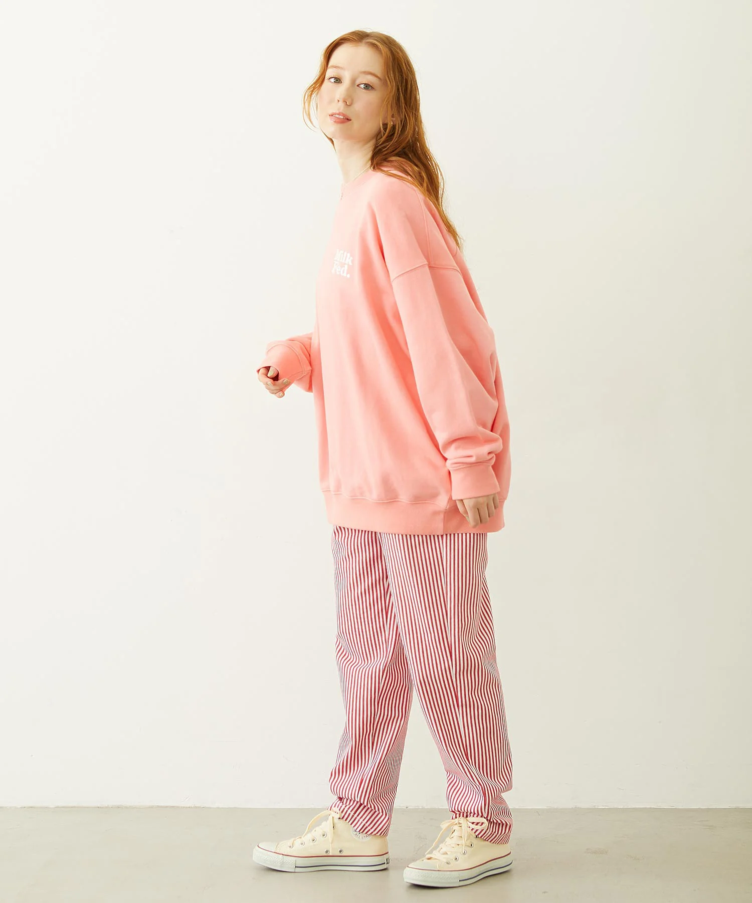 MILKFED. PLAID LOGO WIDE CREW SWEAT - Image 21