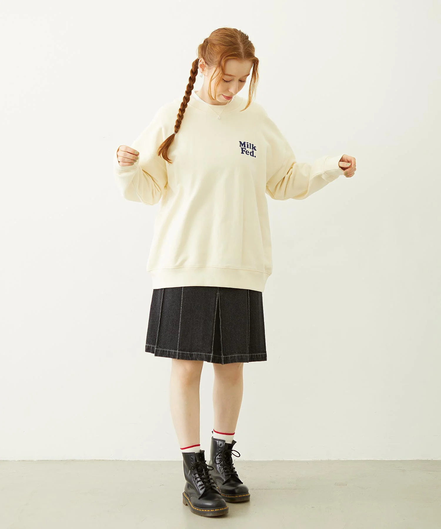 MILKFED. PLAID LOGO WIDE CREW SWEAT - Image 6