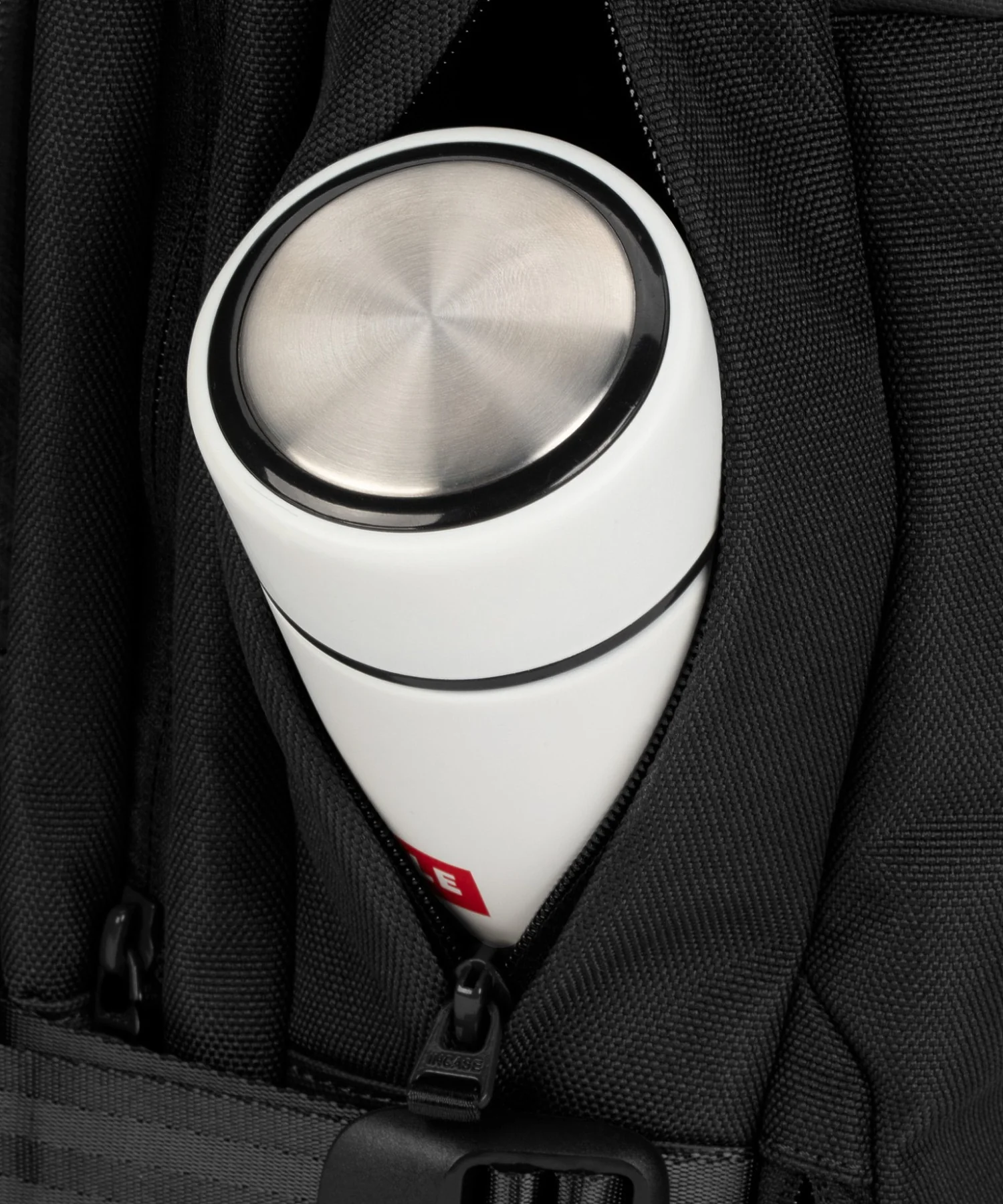 INCO100682-BLK Incase A R C Travel Pack- Black - Image 12