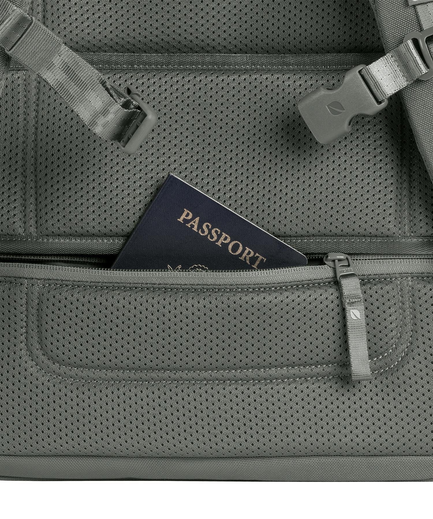 INCO100682-SIV Incase A R C Travel Pack - Smoked Ivy - Image 9