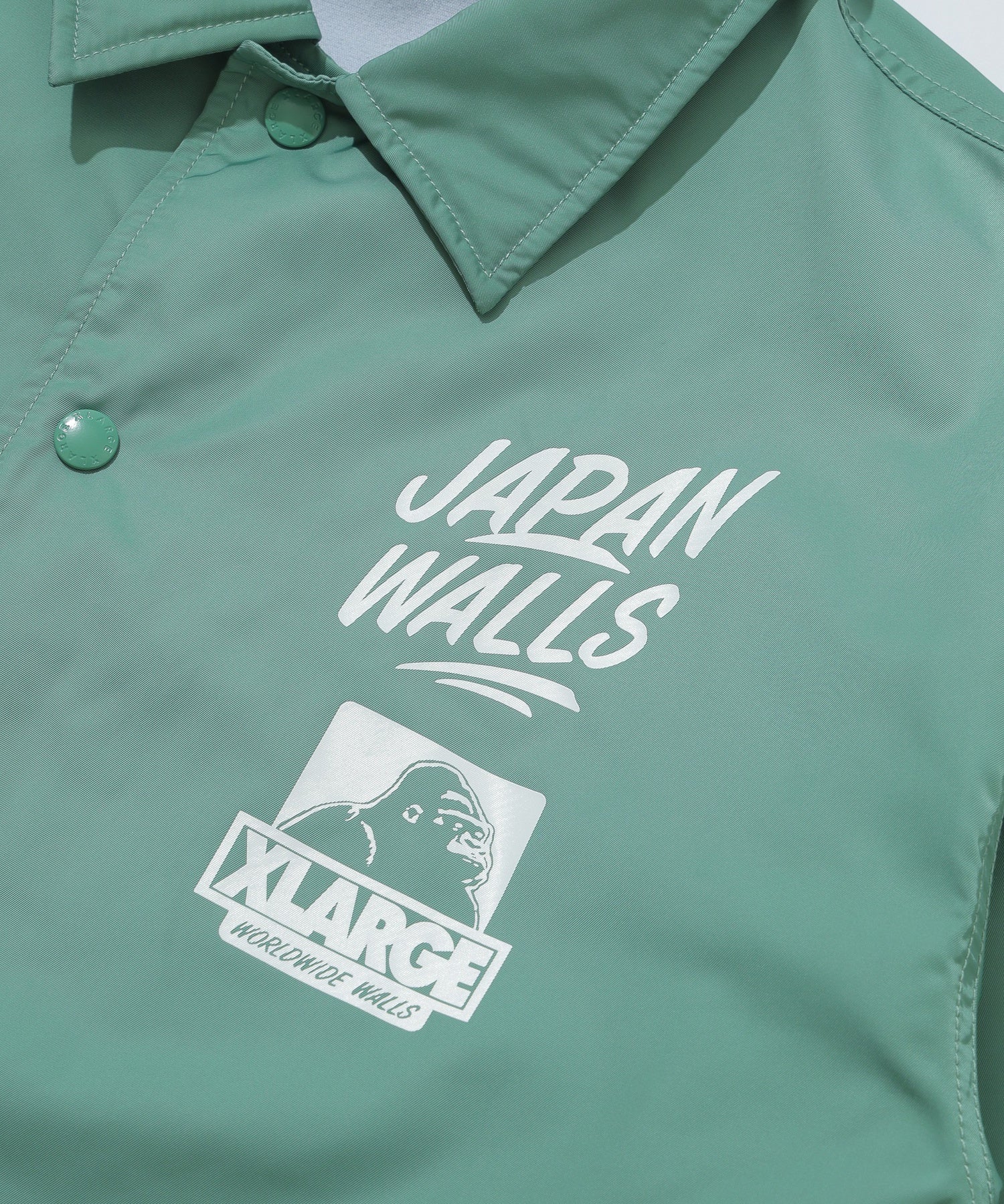 XLARGE×JAPAN WALLS 2024 COACHES JACKET calif-ART - Image 4