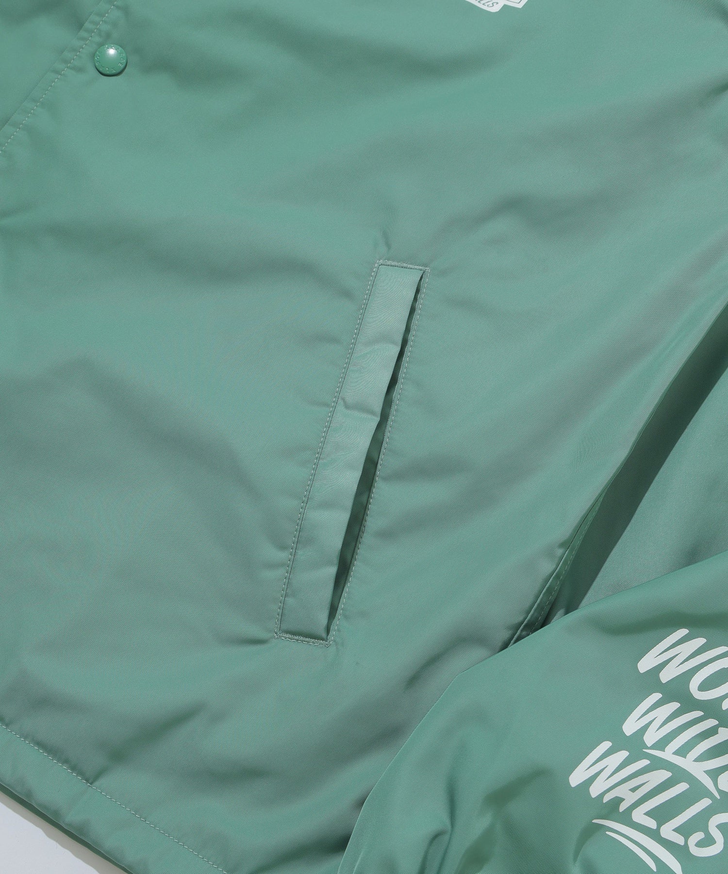 XLARGE×JAPAN WALLS 2024 COACHES JACKET calif-ART - Image 5