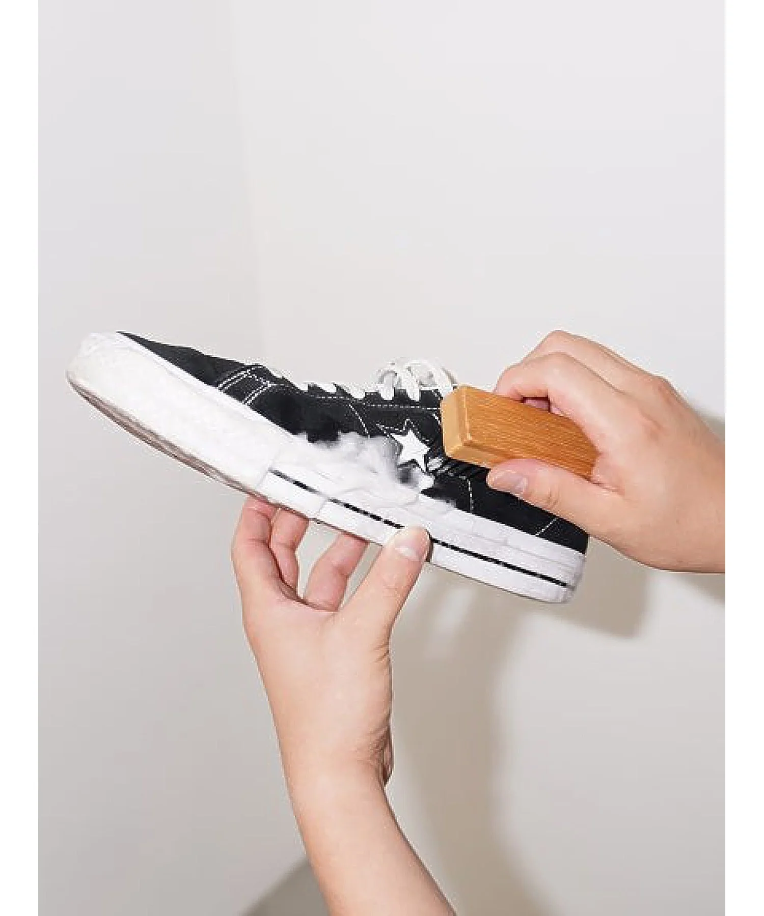 【シューズメンテナンス用品 スニーカークリーナー/プレミアムブラシ/トライアルワイプのセット】SNEAKER LAB/スニーカーラボ/ SNEAKER LAB BASIC KIT - 2 PIECE - Image 5