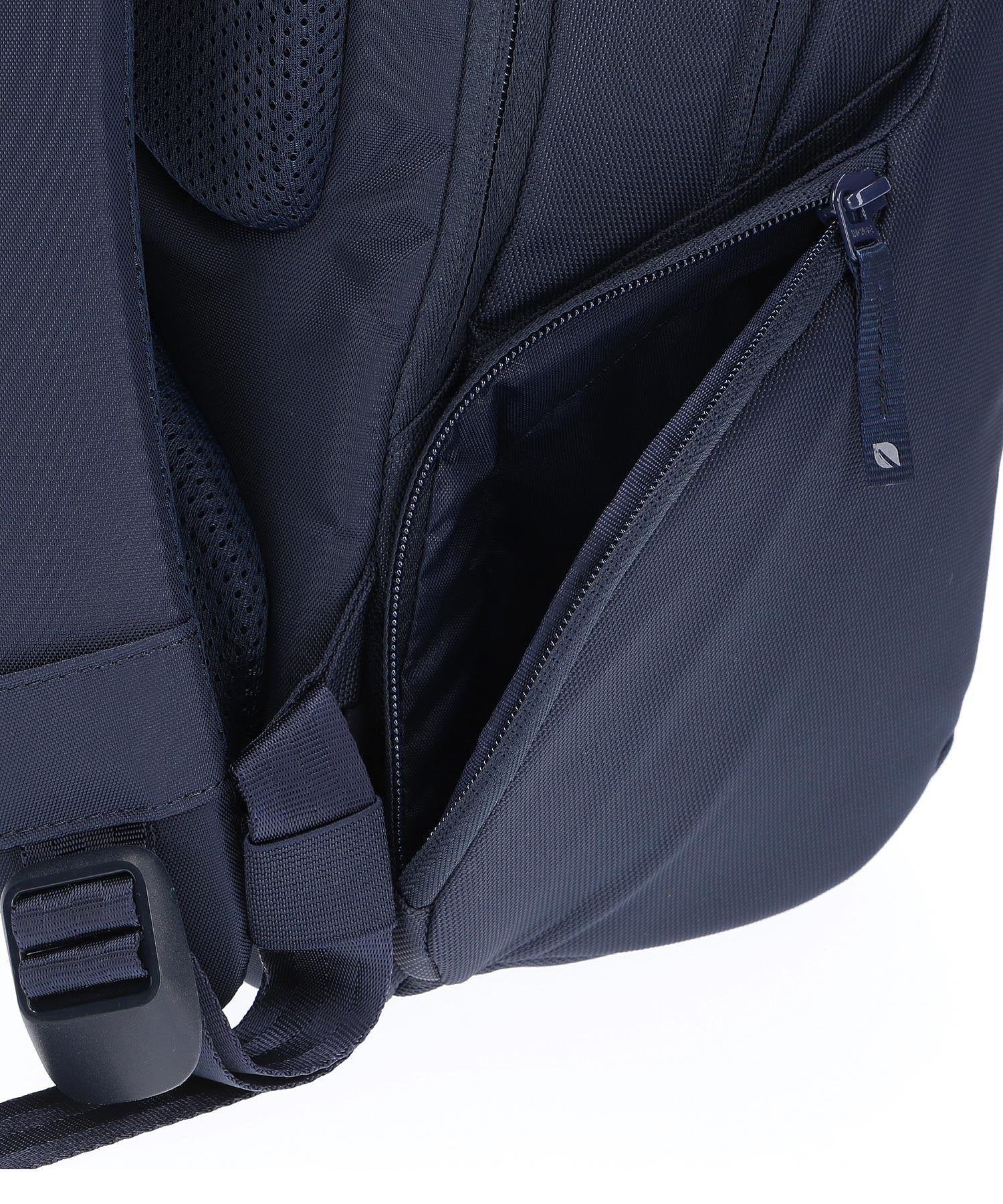 INBP10052-NVYINCASE ICON SLIM PACK - NYLON - Image 10