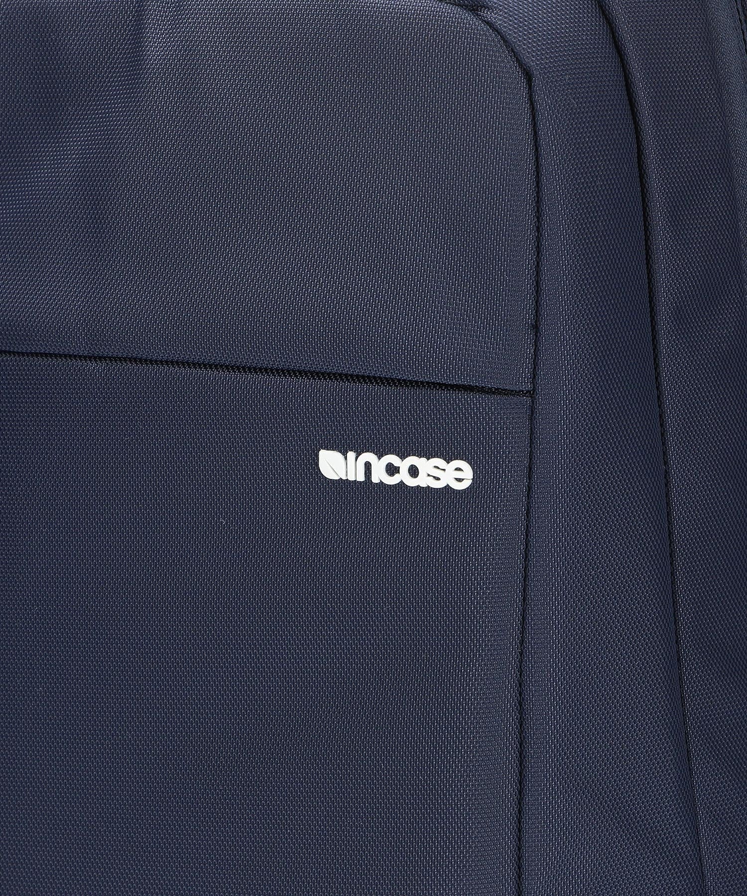 INBP10052-NVYINCASE ICON SLIM PACK - NYLON - Image 11