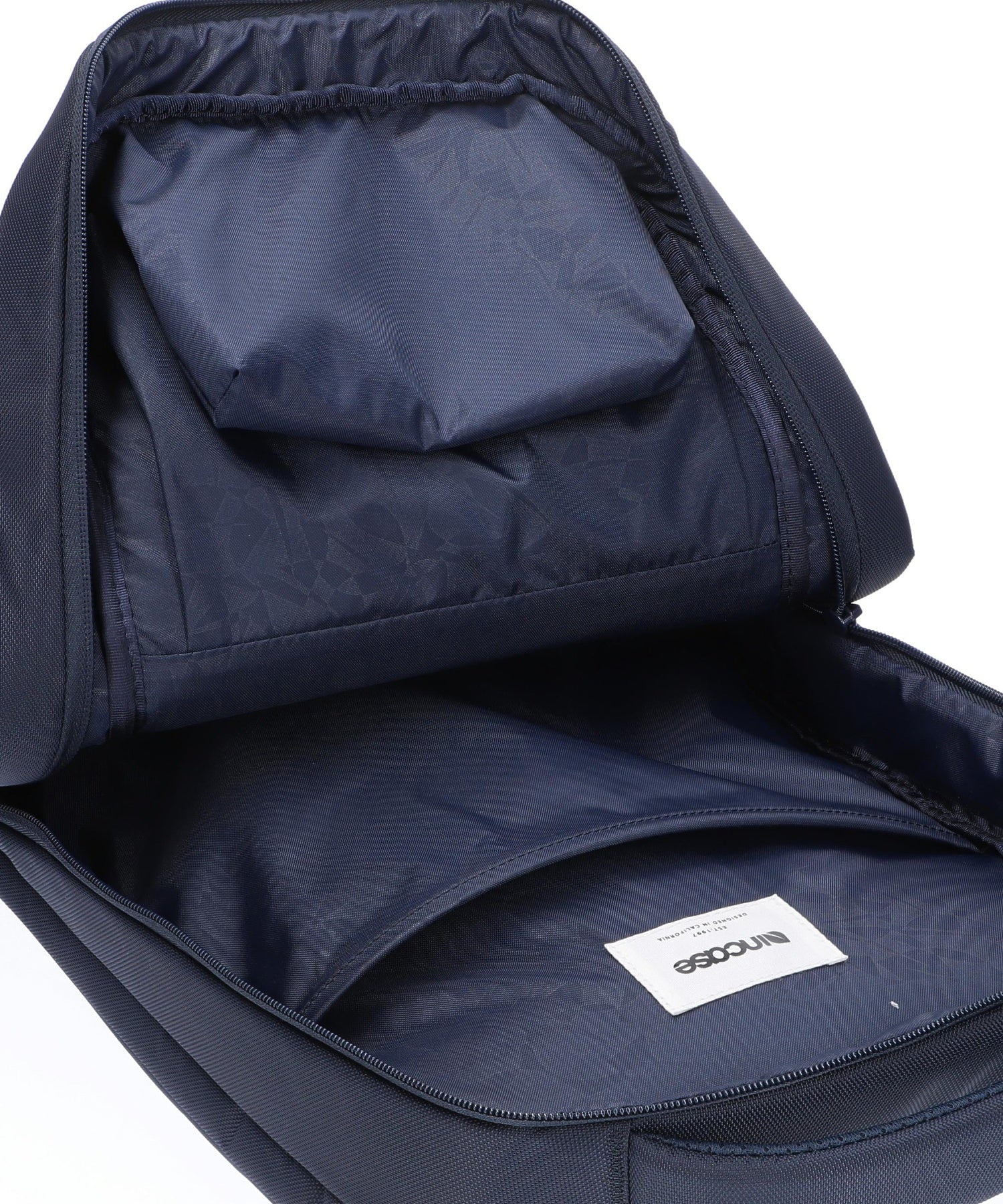 INBP10052-NVYINCASE ICON SLIM PACK - NYLON - Image 13