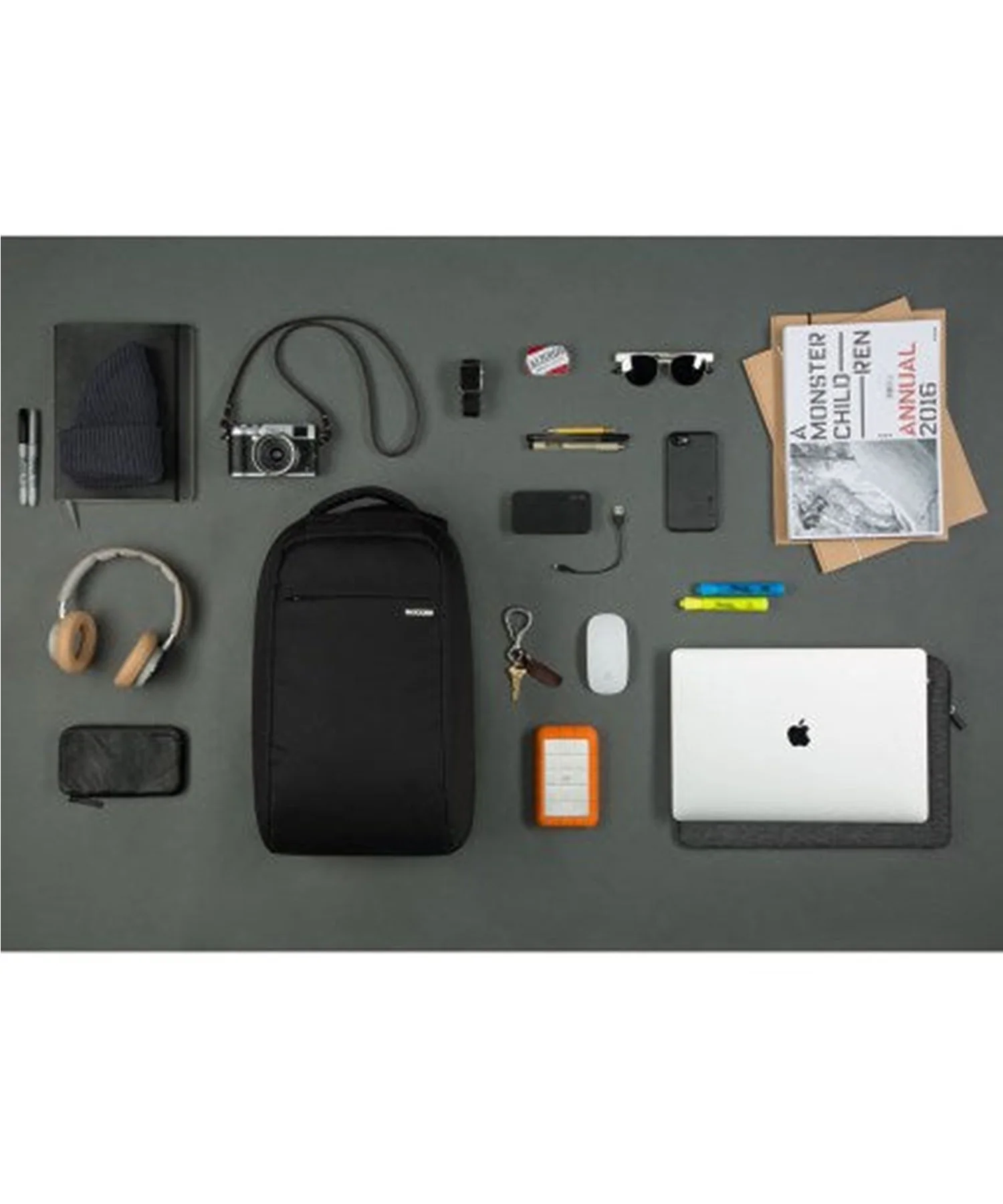 INBP10052-NVYINCASE ICON SLIM PACK - NYLON - Image 16